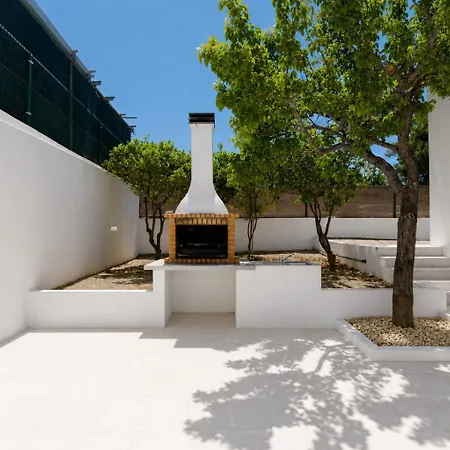 Lagoa De Albufeira - Private Pool, 4 Bedrooms, Bbq & Near Holiday home Sesimbra