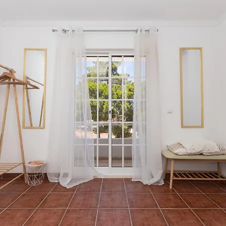 Lagoa De Albufeira - Private Pool, 4 Bedrooms, Bbq & Near *