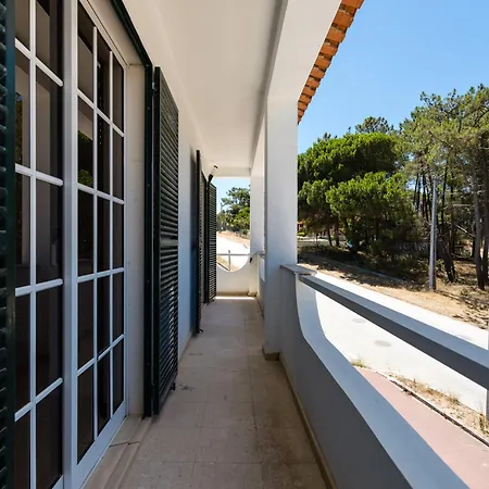 Holiday home Lagoa De Albufeira - Private Pool, 4 Bedrooms, Bbq & Near Sesimbra